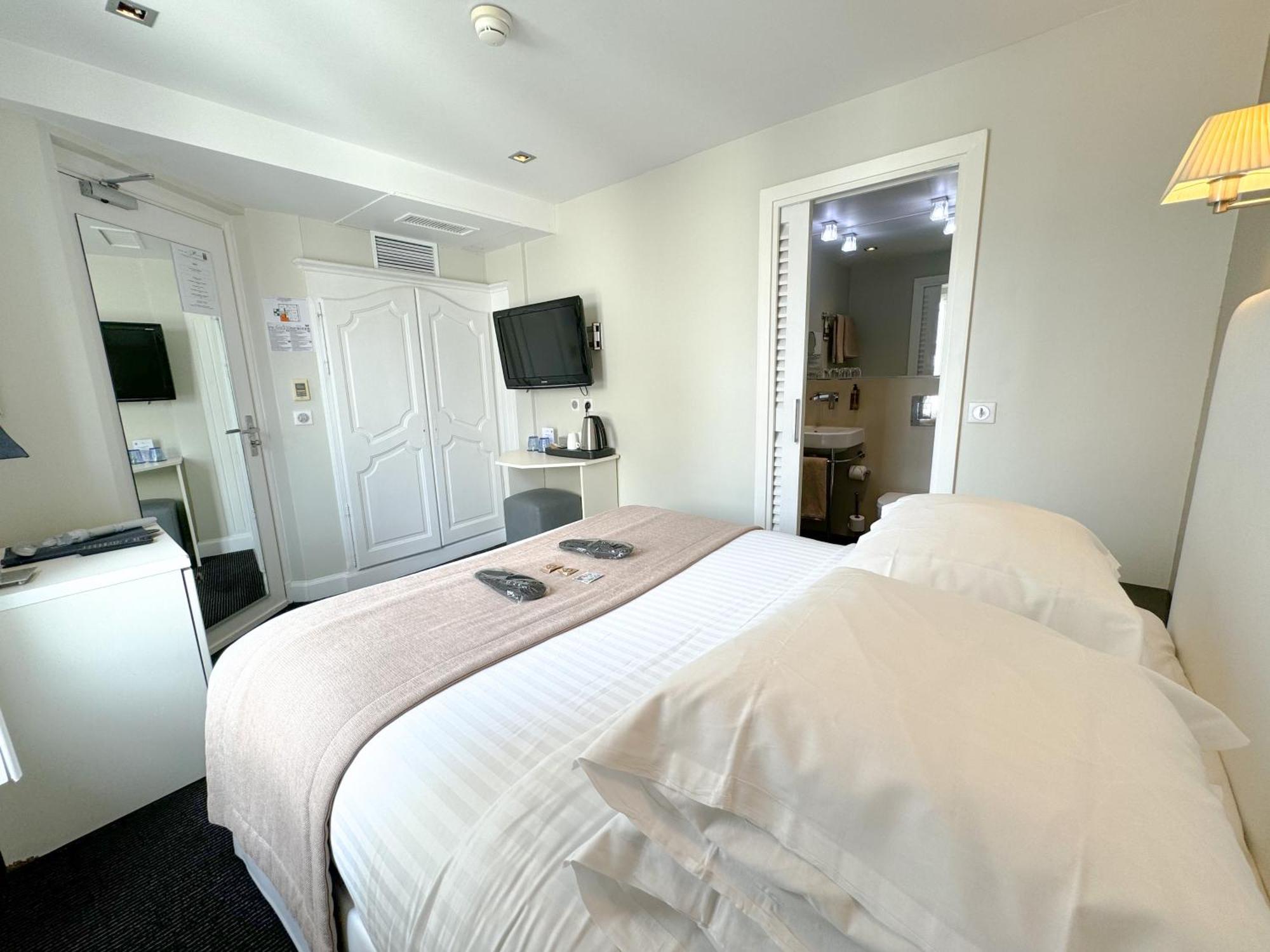 Hotel De Provence Cannes Bagian luar foto
