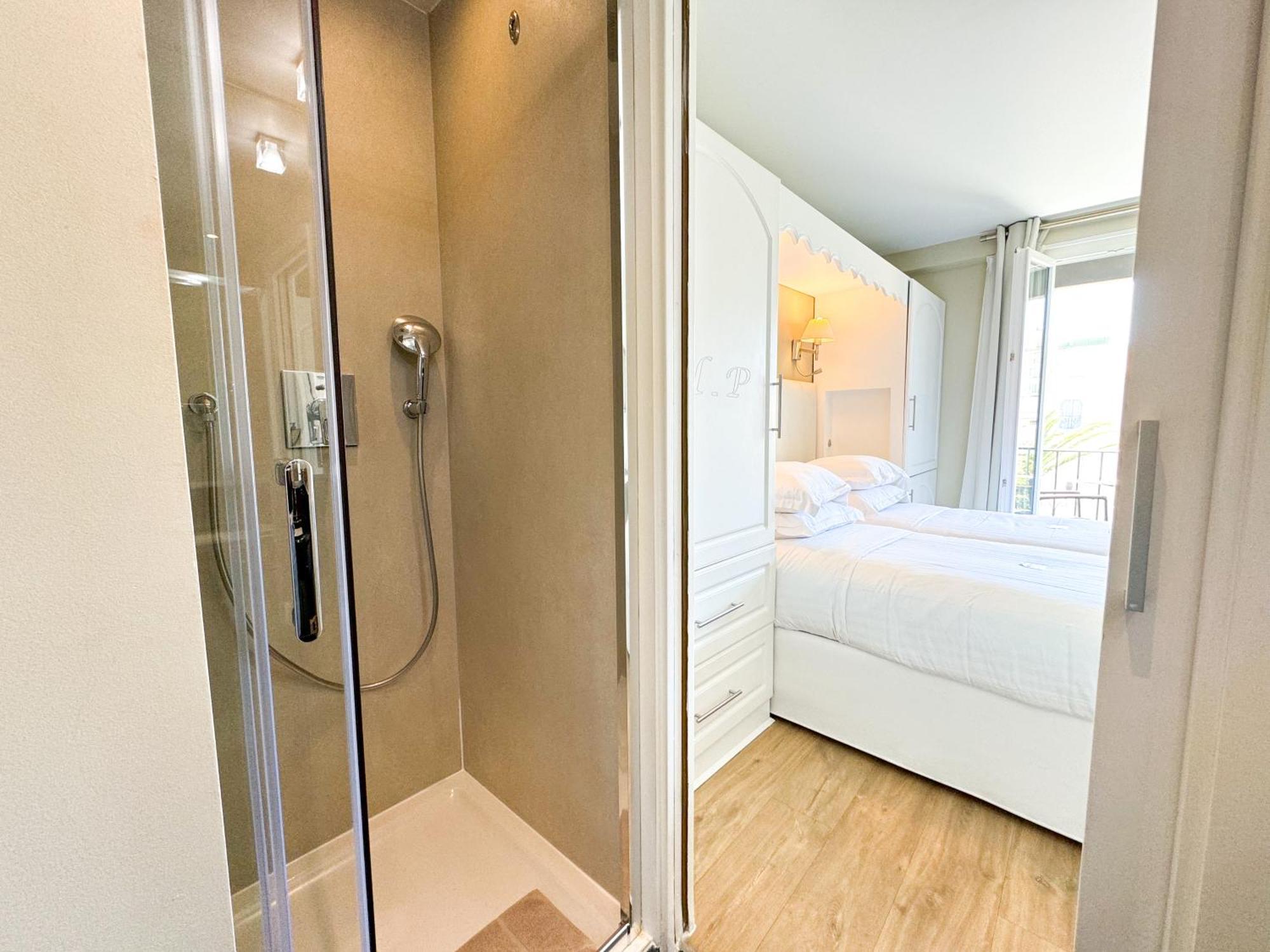 Hotel De Provence Cannes Bagian luar foto