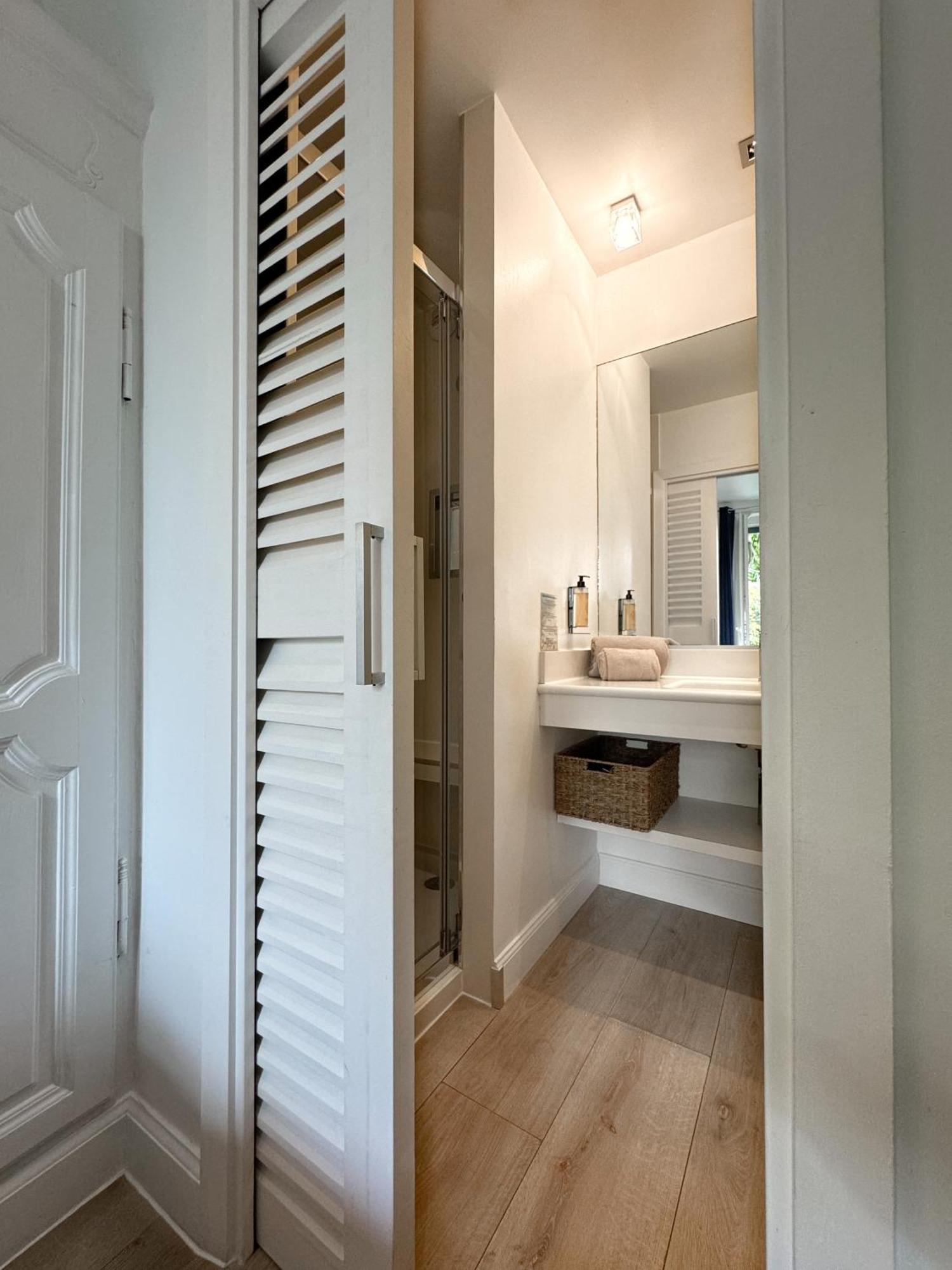 Hotel De Provence Cannes Bagian luar foto